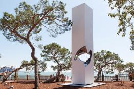 Daniel Libeskind -Facing Gaia- monument at ECC-Italy garden